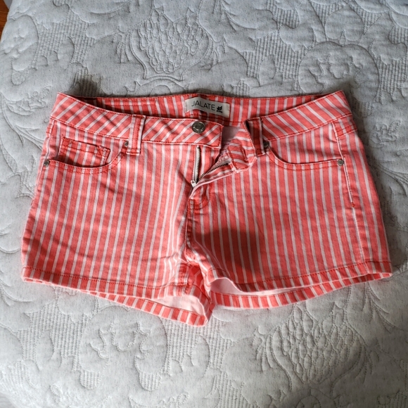 Pinstripe denim shorts - Picture 1 of 8